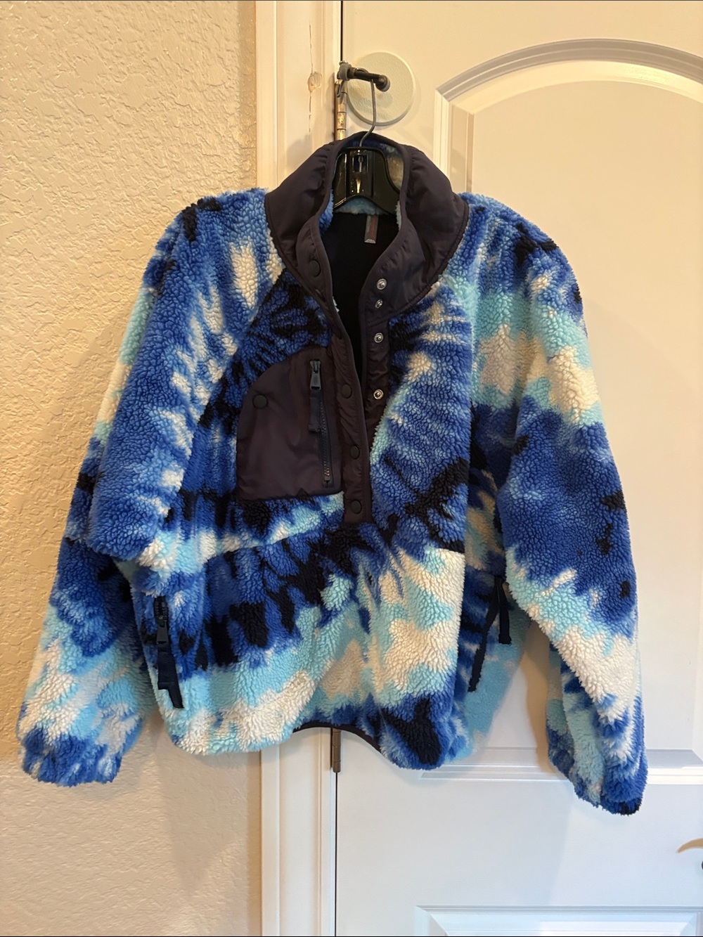 Women’s Free People Movement Blue Tie-Dye Sherpa Pullover Jacket